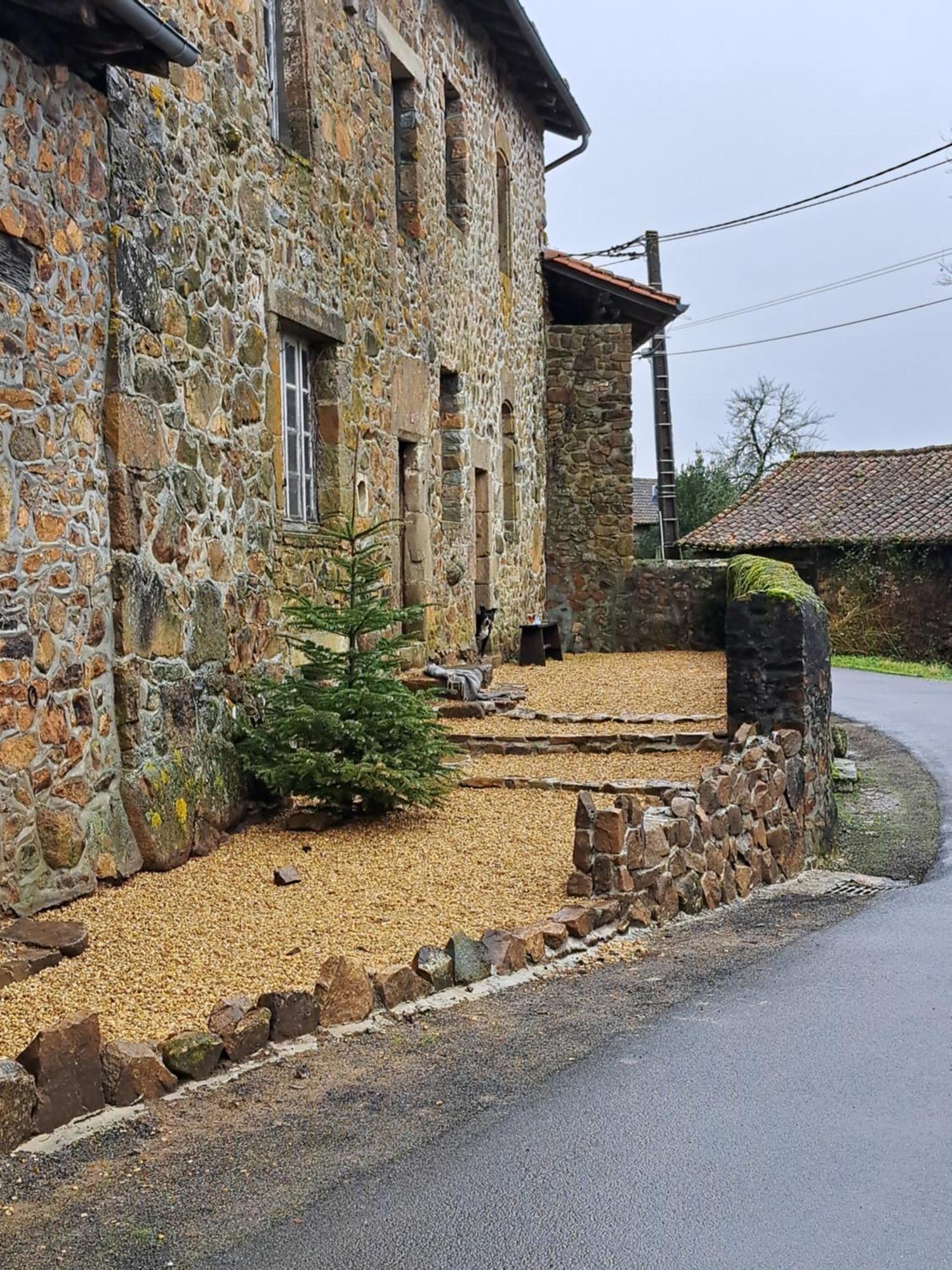 Lavallade12 Chambers D'Hotes Roussines Exterior photo
