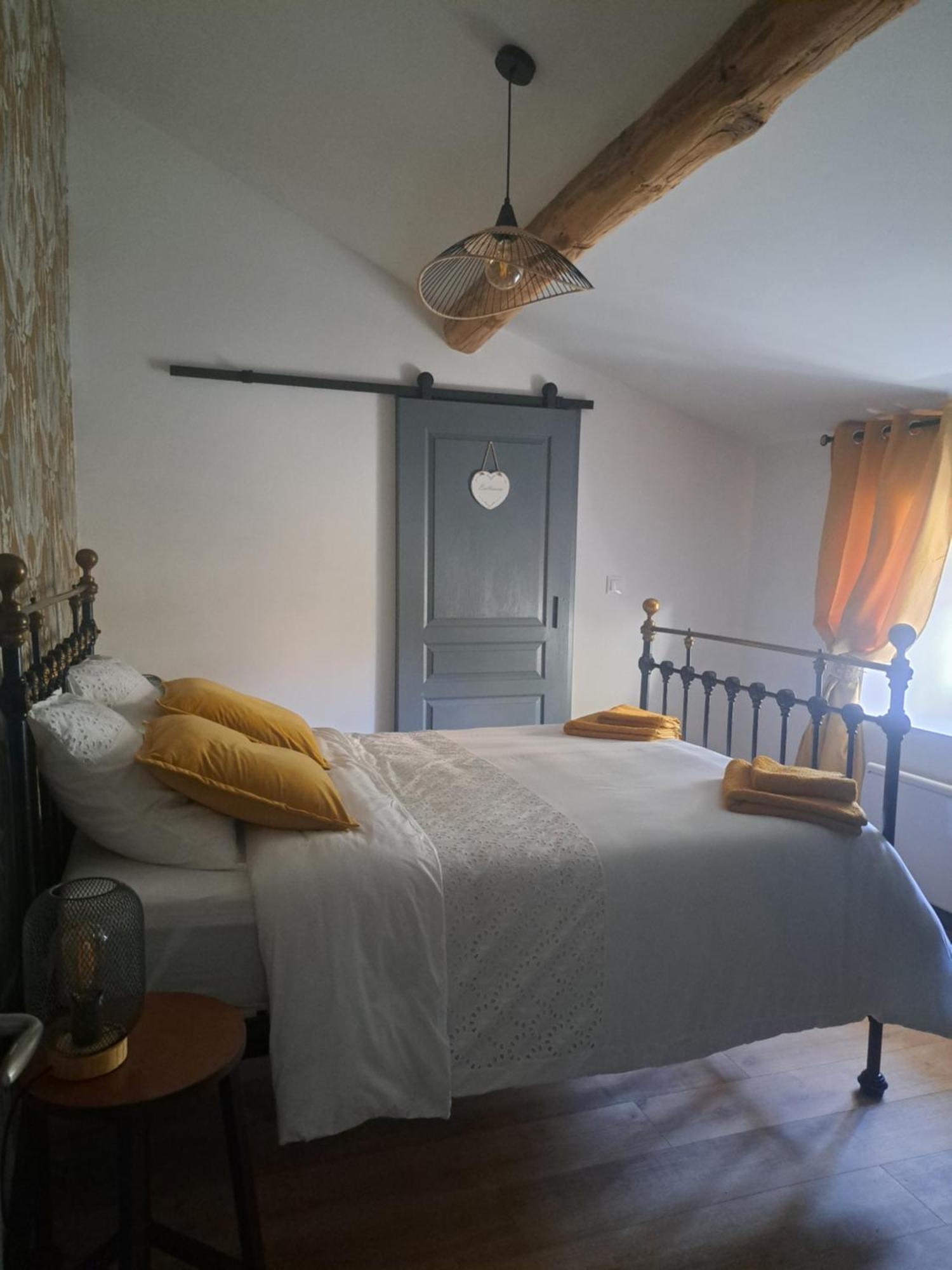 Lavallade12 Chambers D'Hotes Roussines Exterior photo